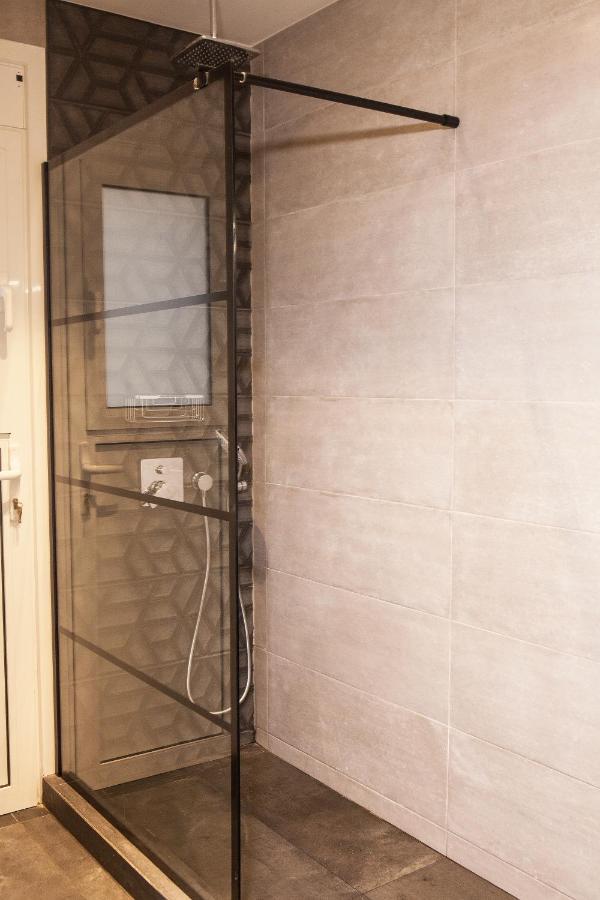 Central Comfy Modern Flat 2 bedrooms 2 bathrooms Athene Buitenkant foto